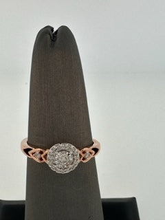 Ladies Diamond Rose Gold Engagement Ring