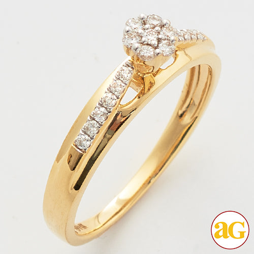 14KY 0.25CTW FLOWER DIAMOND PROMISE RING